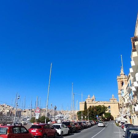 Vittoriosa' Seafront 2 Bed Highly Furnished Apartment Zewnętrze zdjęcie